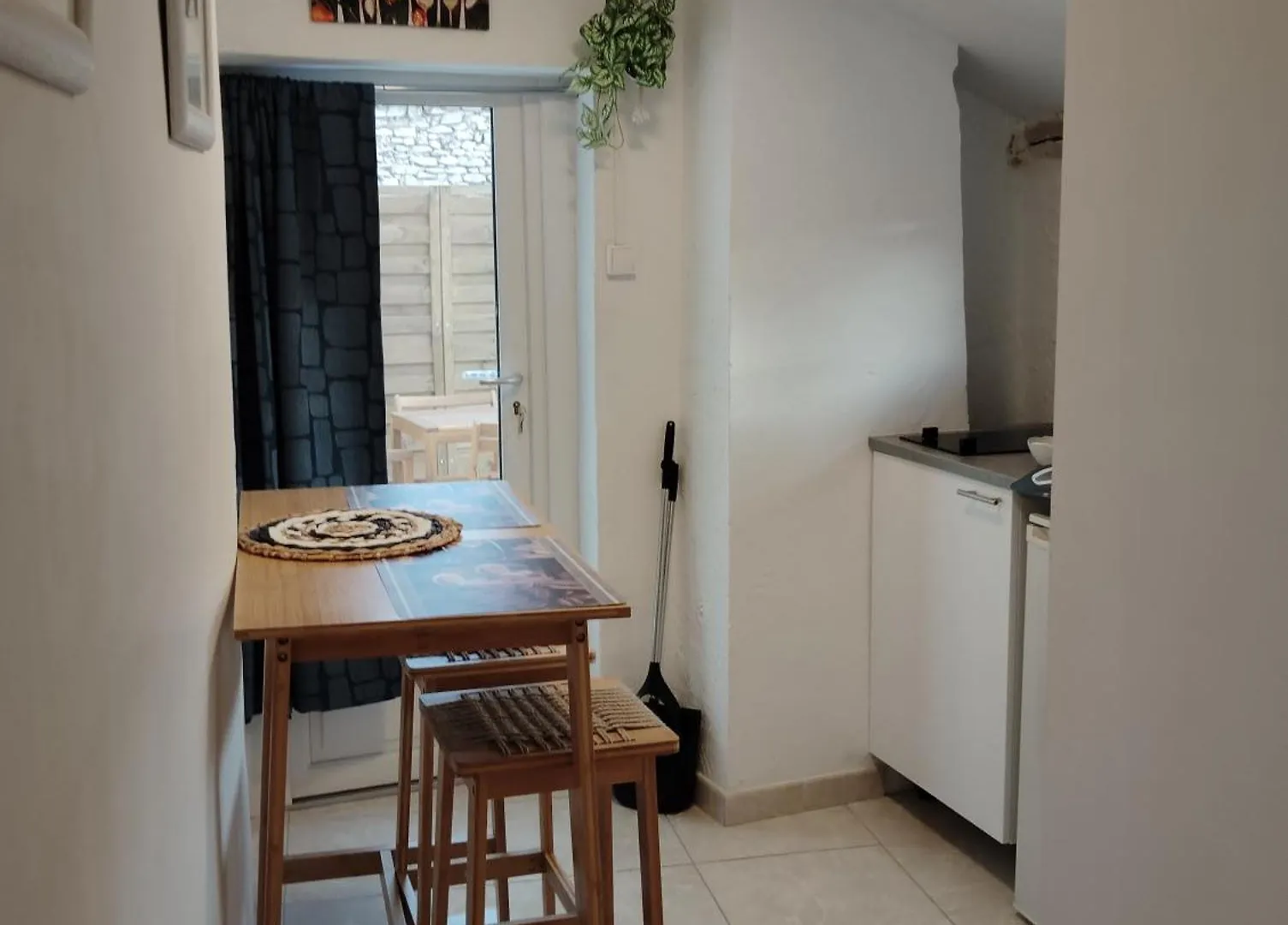 Un Nid Sur Les Toits Avec Terrasse Apartment Apt