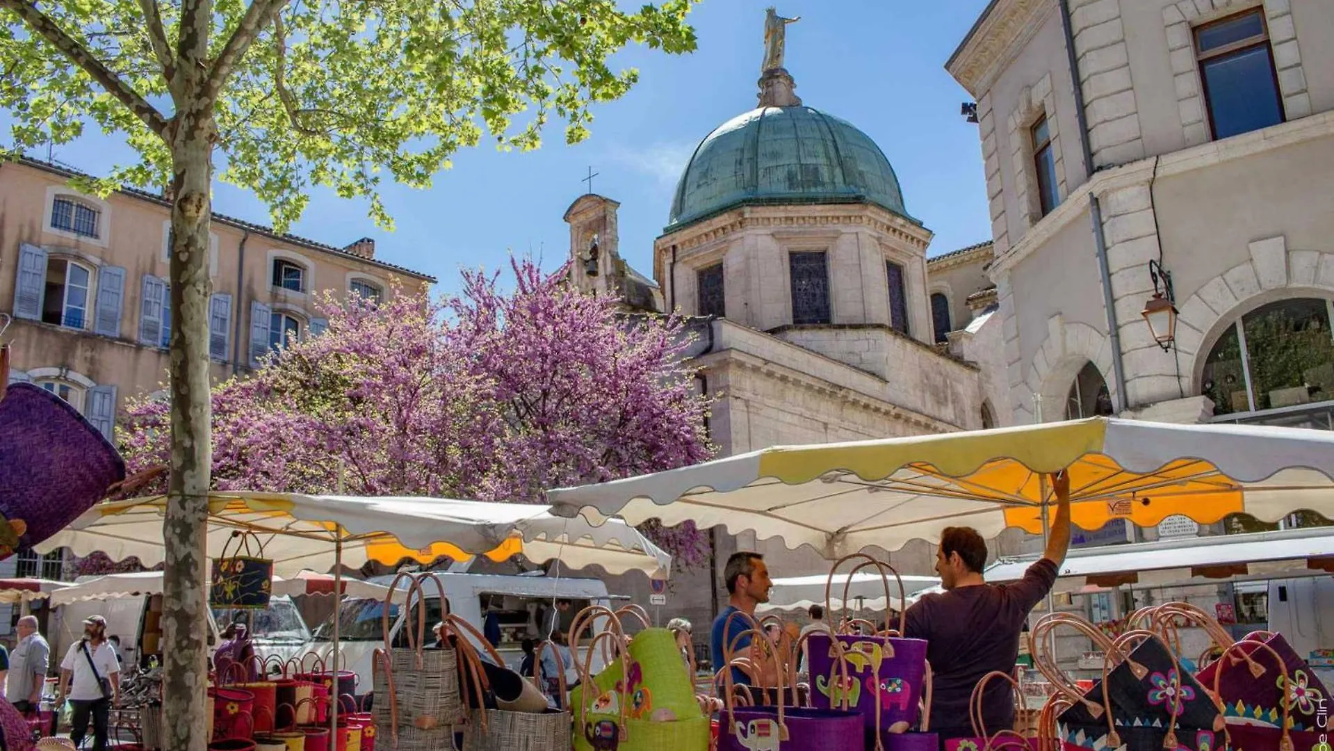 Un Nid Sur Les Toits Avec Terrasse Apartment Apt