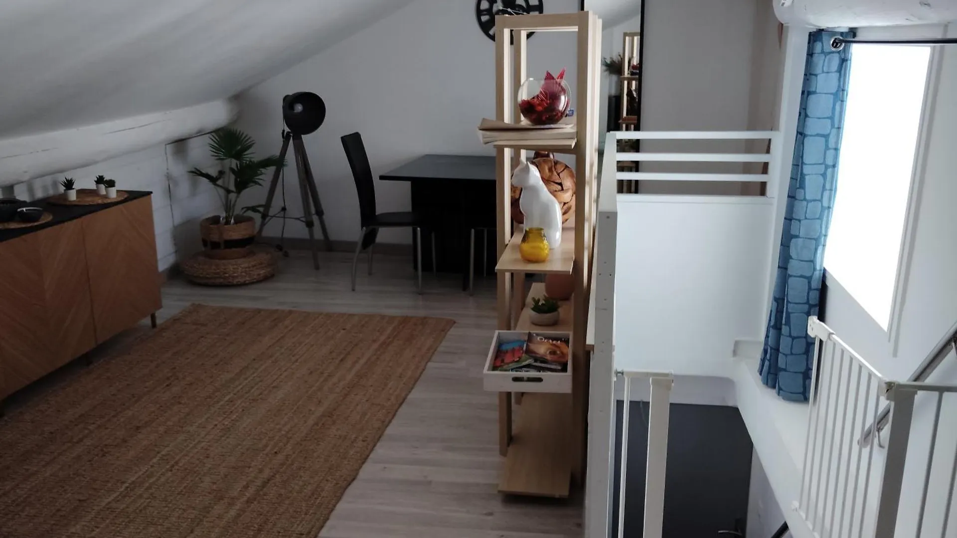 Un Nid Sur Les Toits Avec Terrasse Apartment Apt